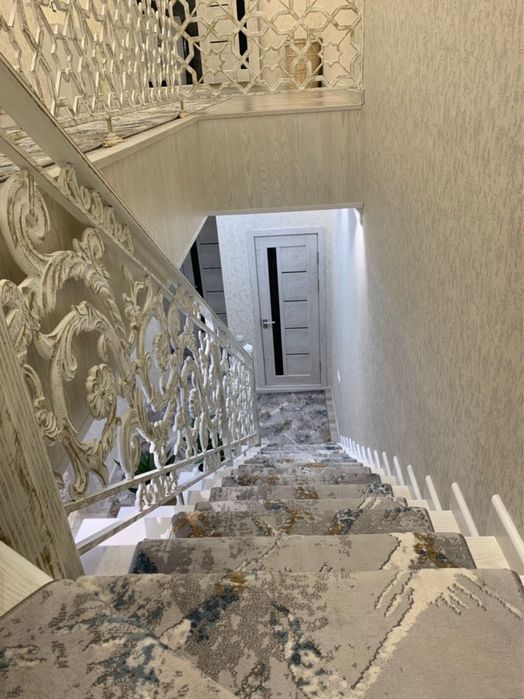 Келес бетонкада 5 хонали уй арендага берилади оилага узок муддатга