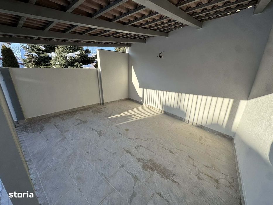 Casa renovata 2 camere + living , zona Piata Mica