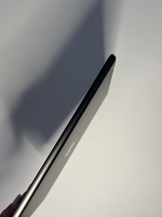 iPad 10.2 9th Generation 2021 – 256GB Wi-Fi + Cellular