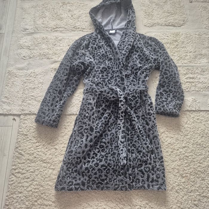 Плътен , топъл домашен халат