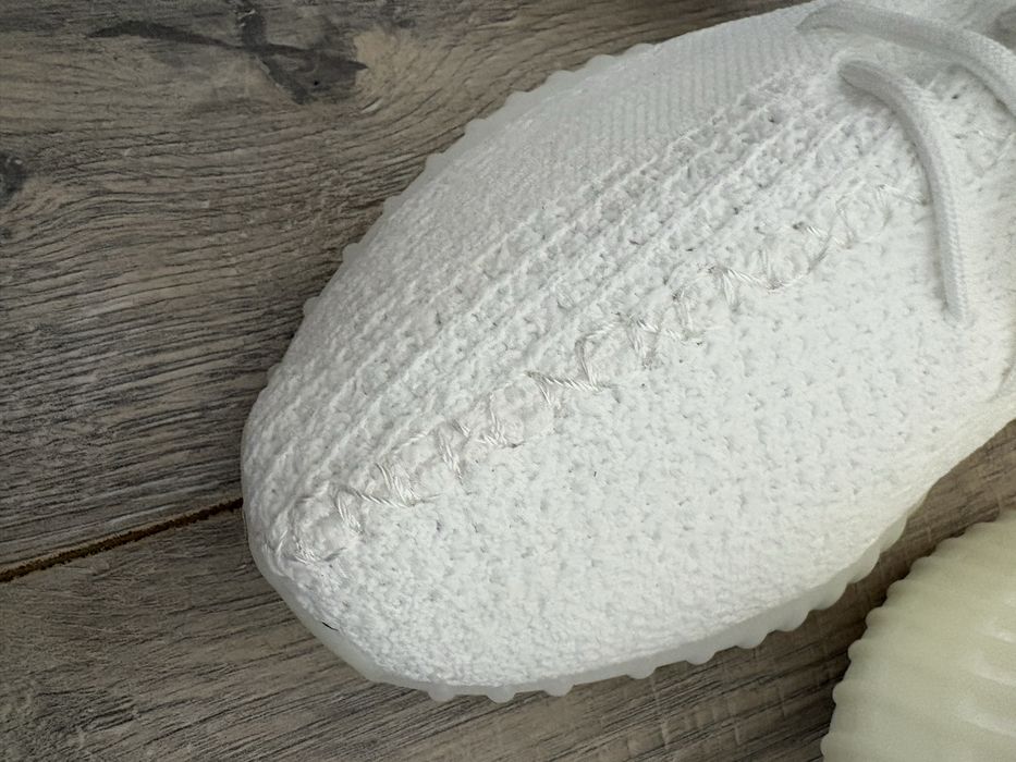 Yeezy 350 cream white