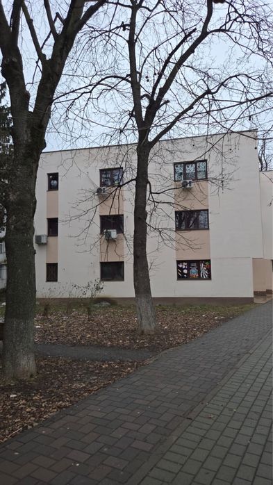 Inchiriez spatiu comercial Str. Republcii Nr.54, 100mp.