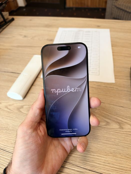 Vand iphone 16 Pro- black- impecabil- 256 gb