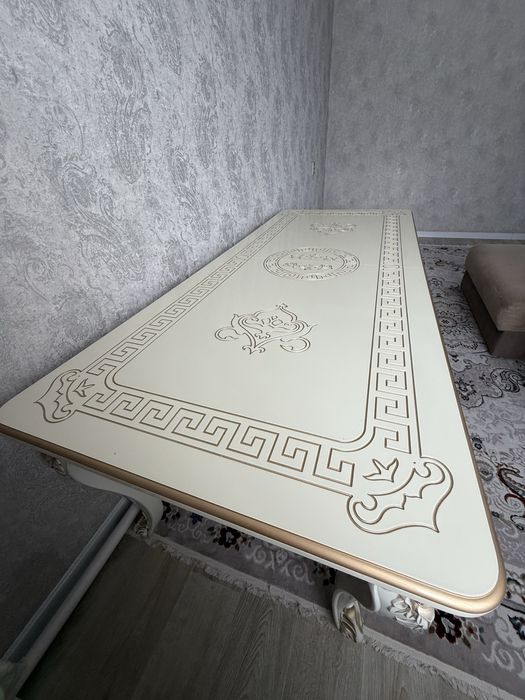 Малазийский стол 320