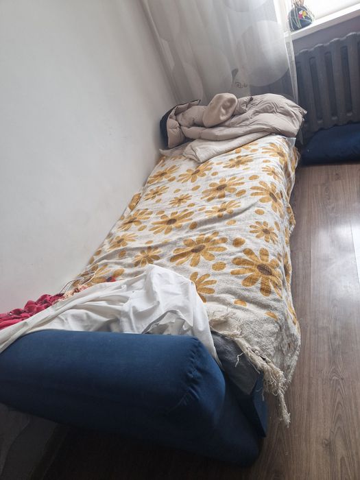 Отдам диван срочно