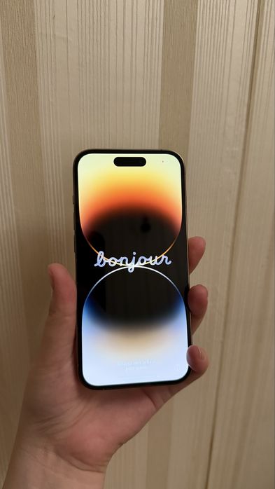 Продам Iphone 14 pro