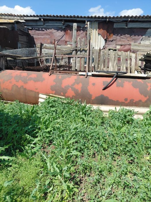 Продаётся бочка ёмкость