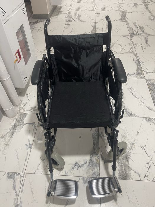 Коляска инвалидная б/у