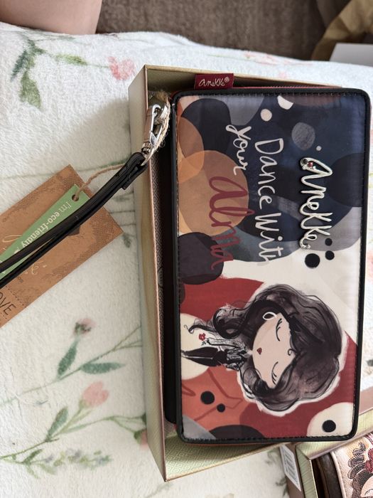 Голямо портмоне,органайзер Anekke