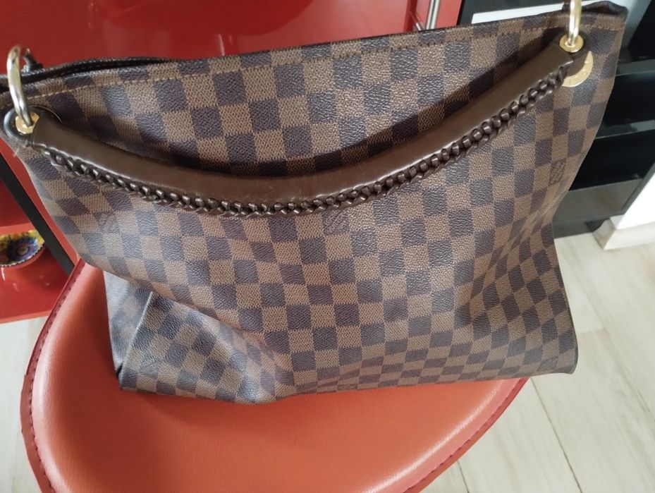 Louis Vuitton чанта