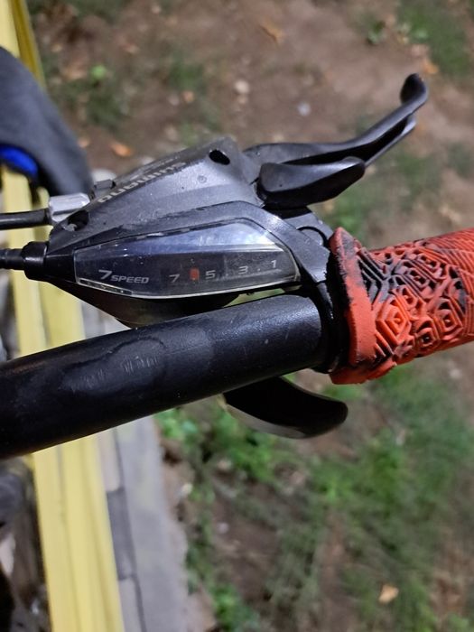 Продаю Trinx m258