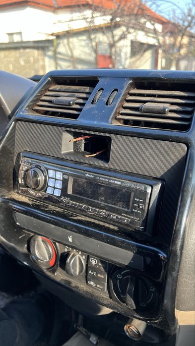 Nissan Terrano 2 панел за радио