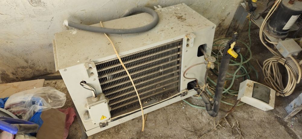 Холодильник Karier в хорошем состоянии