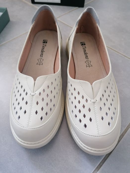 Дамски обувки Tendenz