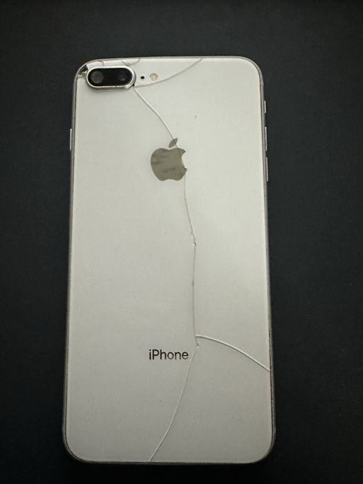Iphone 8 plus (64gb)