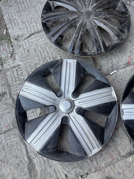 Продам разные колпаки размер 13,14,15