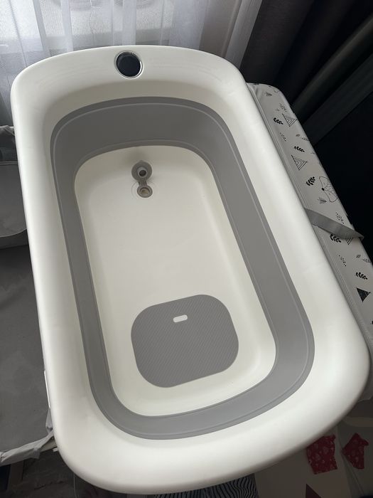 Ванночка + пеленальный столик