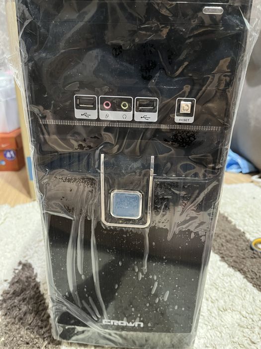 Продаю компьютер crown и монитор