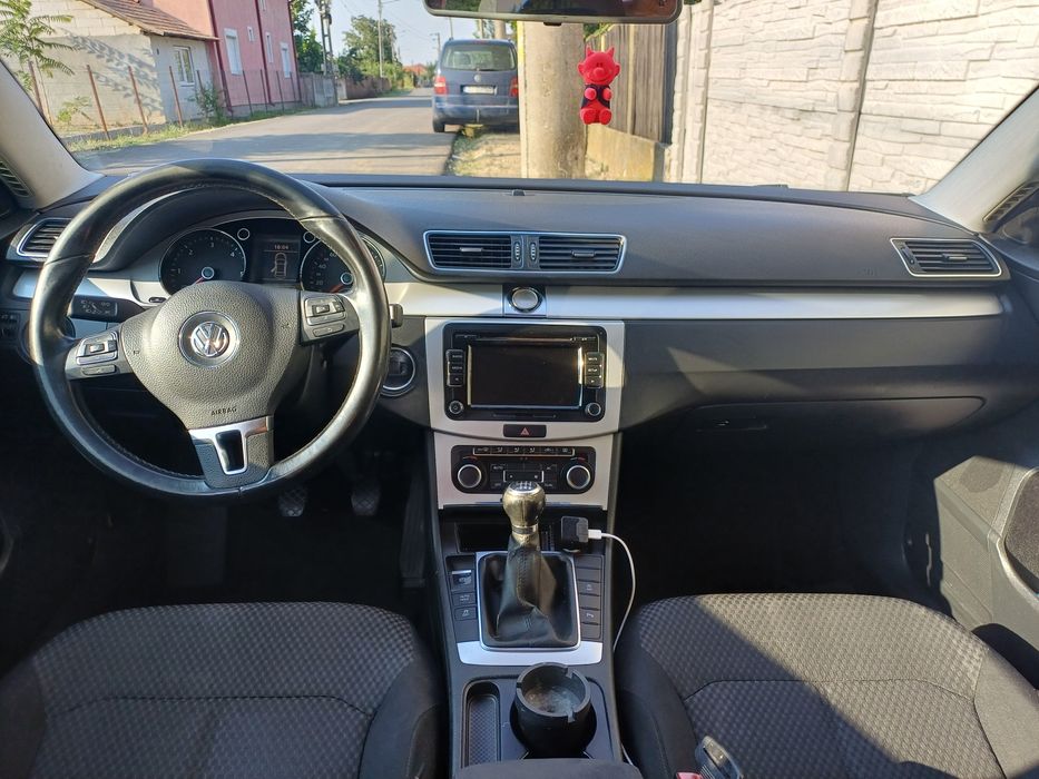 Vând vw passat b7