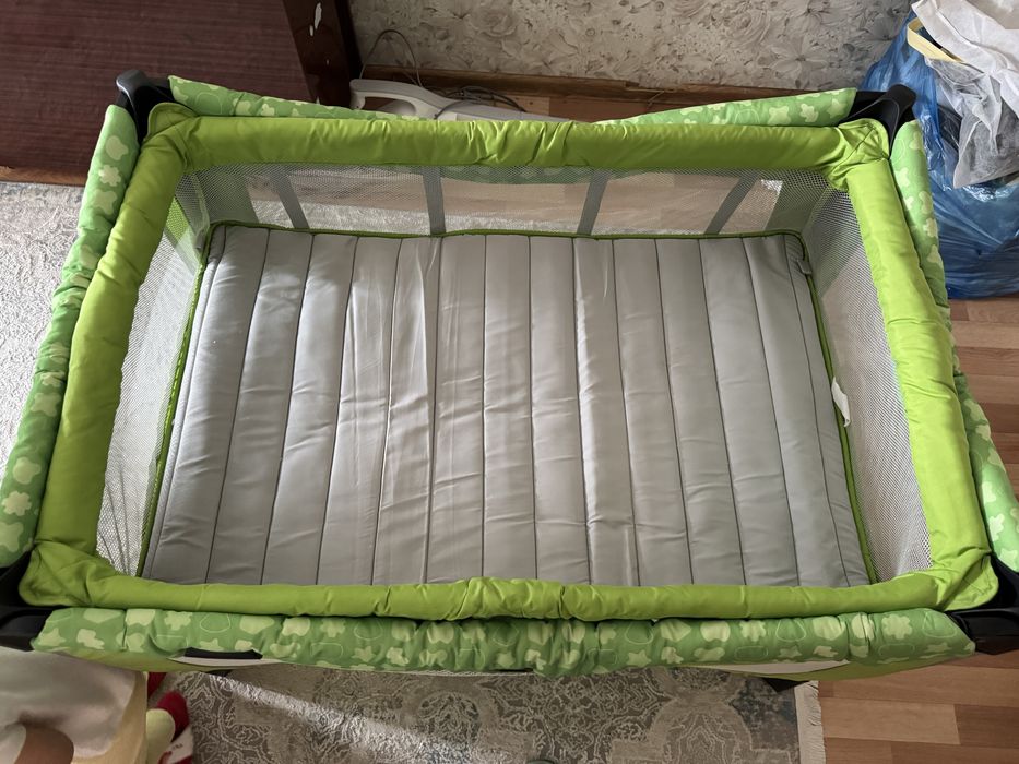 Кровать-манеж детский