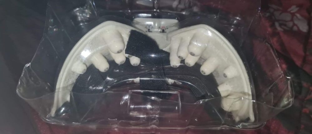 Aparat masaj facial și îmbunătățirea vederii