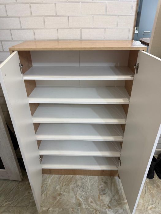 Шкаф для обуви белые двери