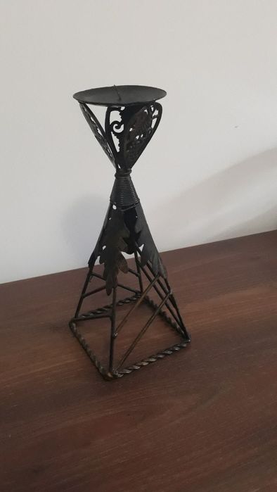 sfesnic suport pentru lumanare,