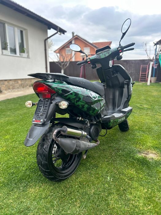 Vând scuter Tauris Samba 50 cm