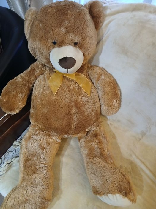 Ursulet de plus 1 m inaltime stare perfecta
Dimensiuni
- inaltime