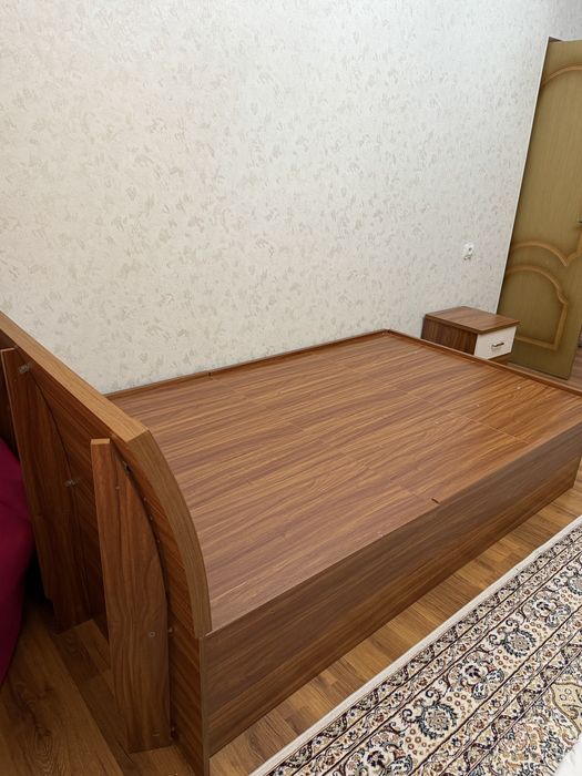 Мебель шкаф,кровать,тумба