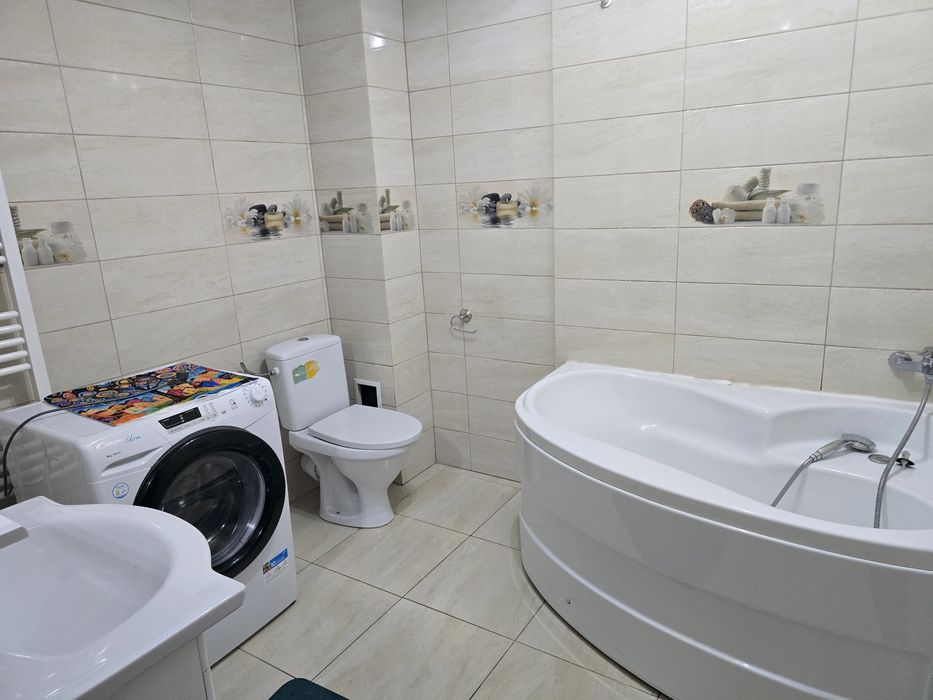 Apartament 2 camere de inchiriat bloc nou Bacau /Mall