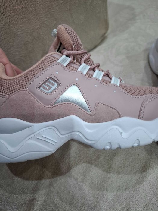 Дамски маратонки