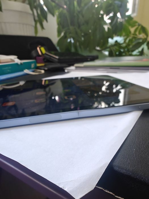 Продава iPad Air 4