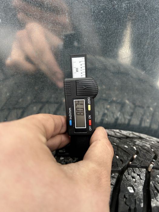 2бр Зимни гуми с шипове