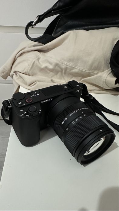 Фотокамера Sony ZV-E10 II с объективом Sigma 18-50mm F2.8 DC DN