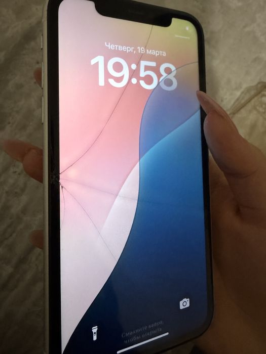 Продам Iphone 11