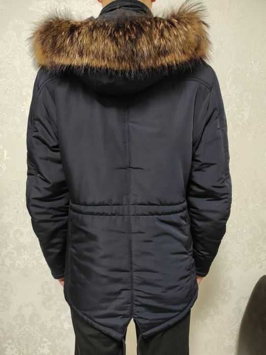 Продам зимнюю куртку