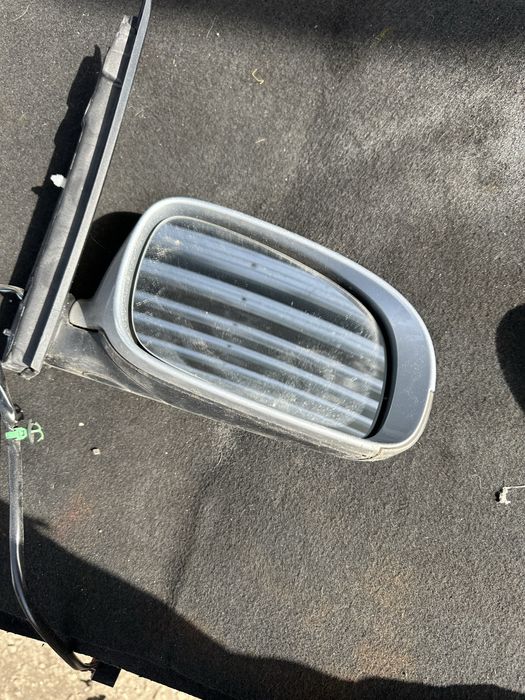 Огледало ляво дясно за Vw Touran t1 с мигач и подгрев ел регулиране