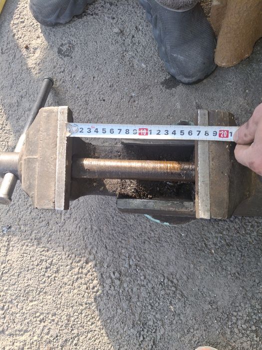 Тиски токарно-фрезерные