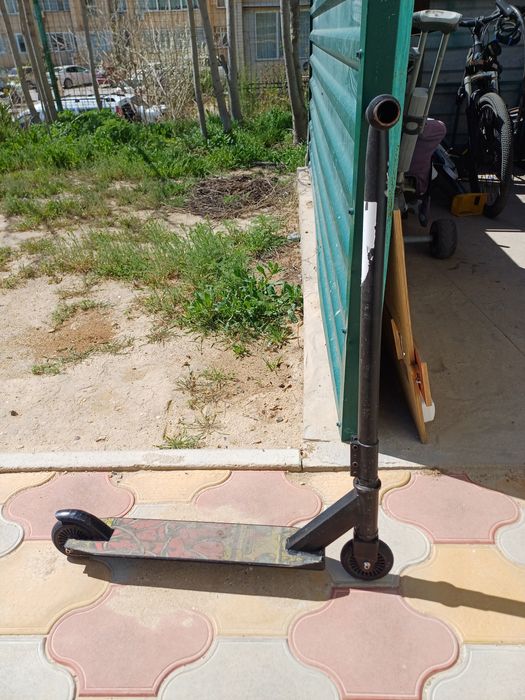 Продам самокат  железный