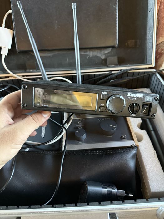 Vand Microfon Shure Ulx P