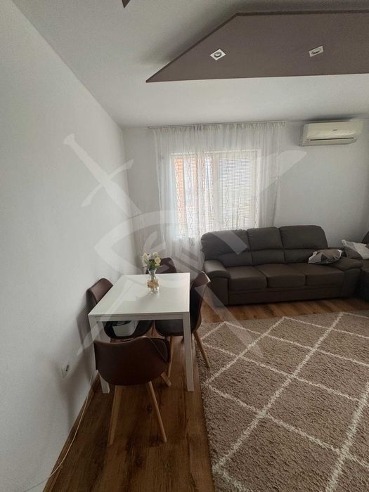 Дава се под наем Тристаен апартамент в Варна, Възраждане 1 - 86 кв.м за 210000 € - Снимка #3