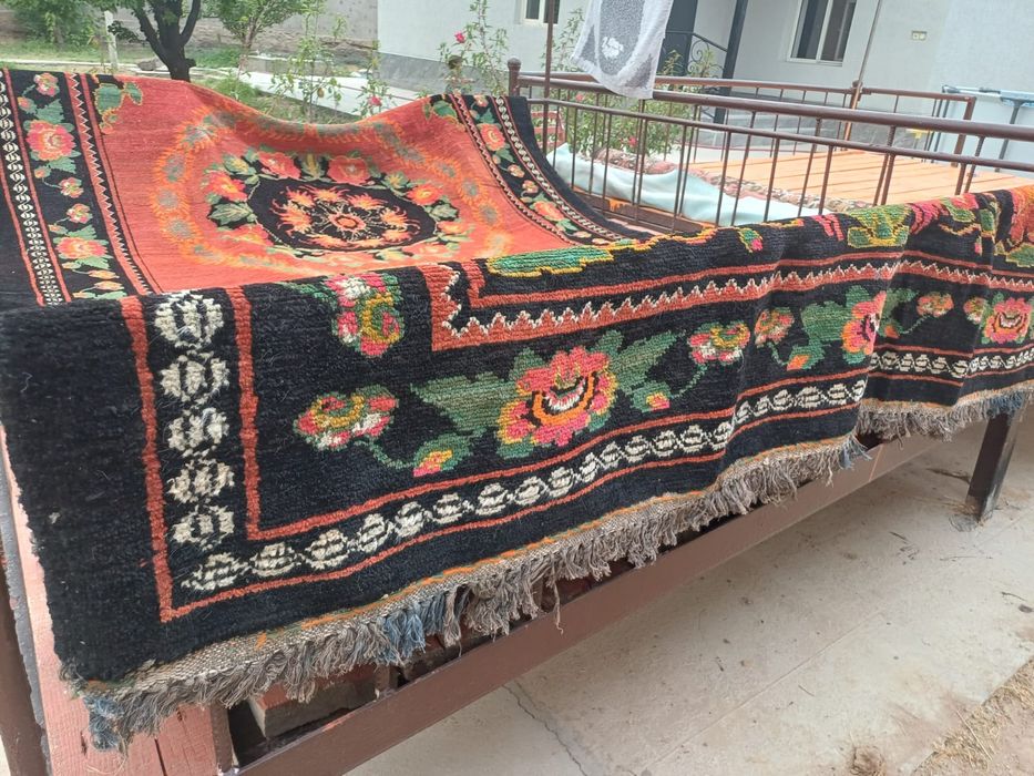 Ерлер мен әйелдердің эротикалық суреттері