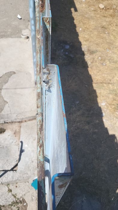 Прочный металл от забора