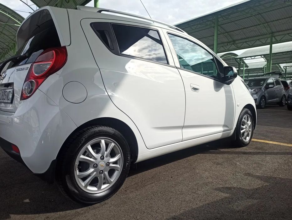 Spark 4 pazitsa aftamat 2020 yil 34000 km kiraska tozza  metan