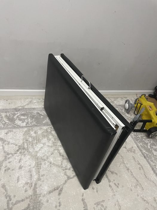 Кушетка сатылады!