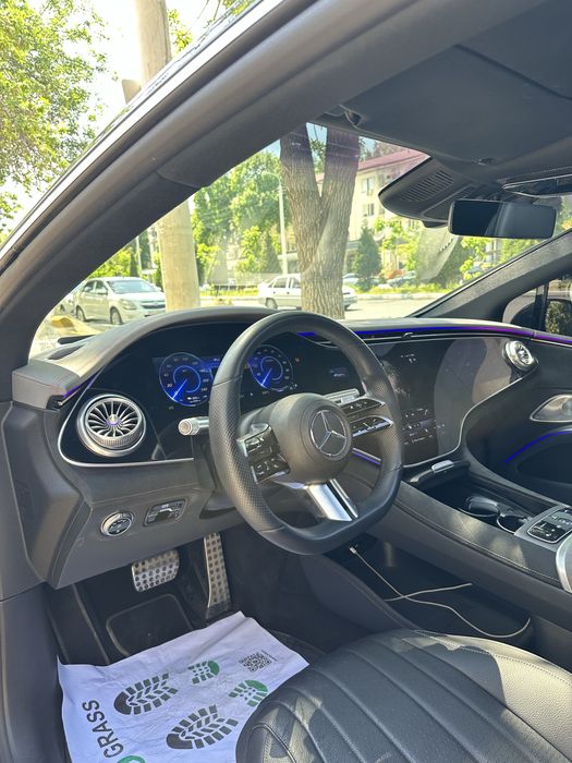 Mercedes-Benz EQS 450+ full