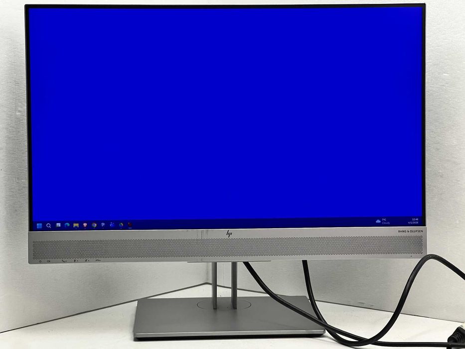 Монитор HP EliteDisplay E243m 24" IPS WebCam Колонки бизнес клас с Гаранция