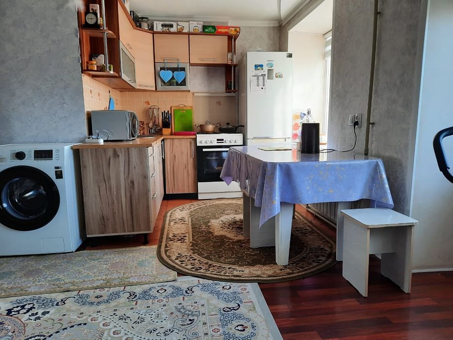 Срочно продам 2-х комнату квартиру