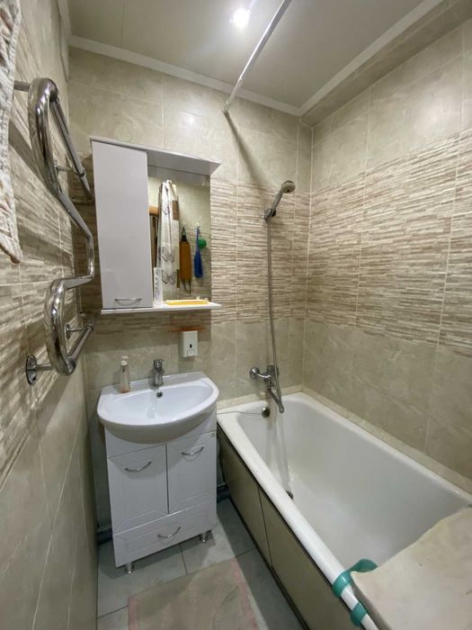 Продаётся 3-комнатная Центр